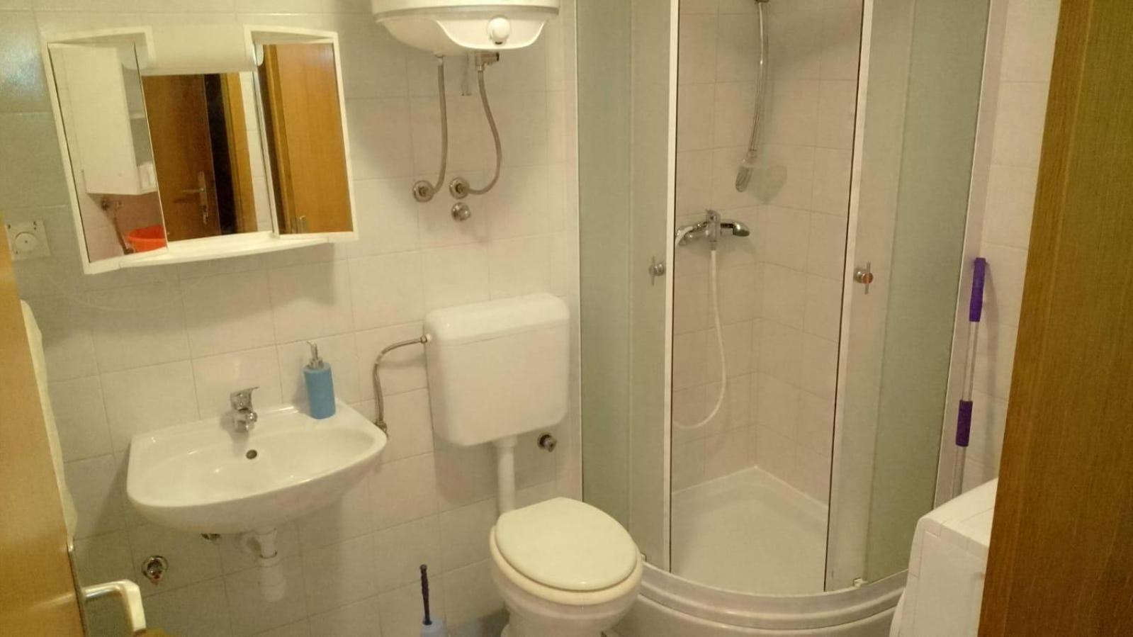 Apartmani Ledenko Kaštela Zewnętrze zdjęcie