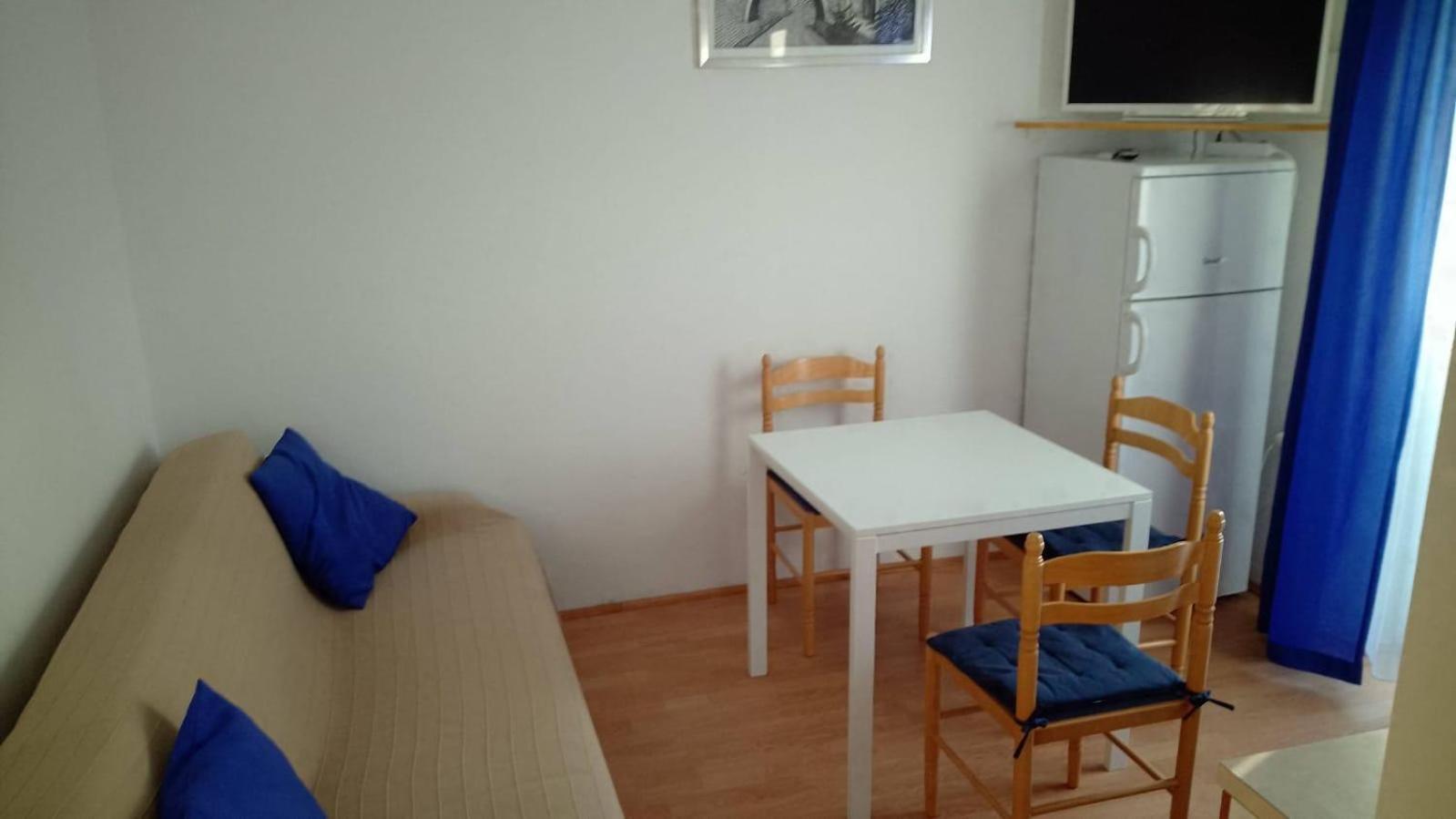 Apartmani Ledenko Kaštela Zewnętrze zdjęcie